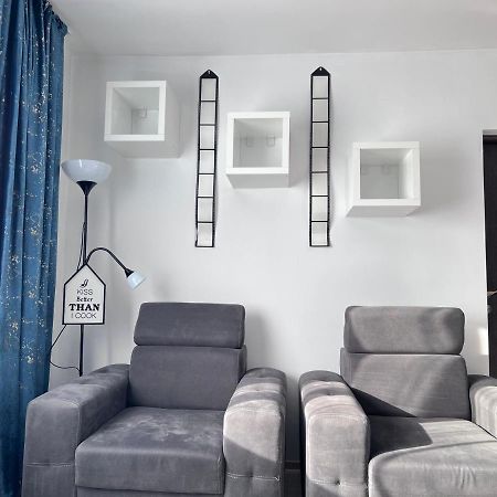 3 Rooms Apartment Palace View Яссы Экстерьер фото